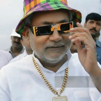 iambaerojgaar's profile picture. यह मेरे विचारो की युद्धभूमि यहां कभी आपको #श्रीमद्भगवद्गीता के वचन तो कभी सुदर्शन चक्र रूपी शत्रु संघार तो कभी चाणक्य नीति की कुटिलता मिल जाएगी #साम_दाम_दंड_भेद