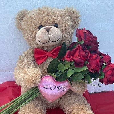 SherylC28120's profile picture. singer-songwriter and guitarist, known for distinctive blend of pop, rock, and country music.