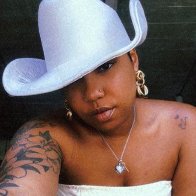 Milffsterrr's profile picture. That Bitch.