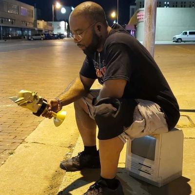 Blackmore2323's profile picture. #REoutbreak,#L4D2 #7d2d fanatic, Competitive Fighting Game Player,Content Creator, that kungfu nerd. business email: blackmore2323@gmail.com