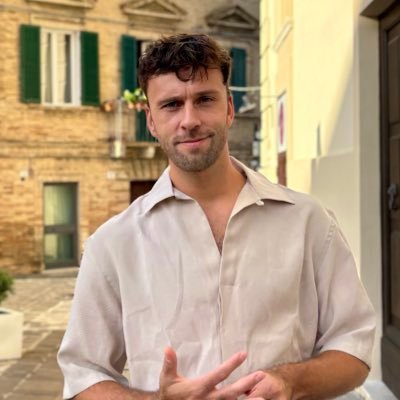 0xTHAN's profile picture. 🧑‍💻 Software Developer 🌍 Traveler 🎨 Generative art