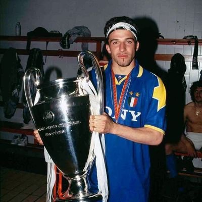 l_cci28's profile picture. @JuventusFc / @SportingToulon / @RCTofficiel
         🇫🇷🇮🇹