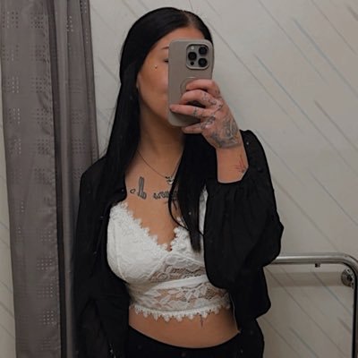 alexandrawikmn's profile picture. 