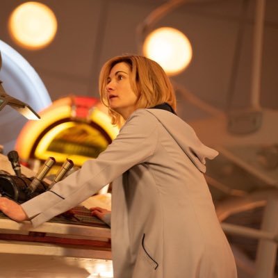 andueza330's profile picture. he/him ❤️💙💜🖤 Doctor who | Star Wars | Anime/animation and most of all a jodie whittaker fan
