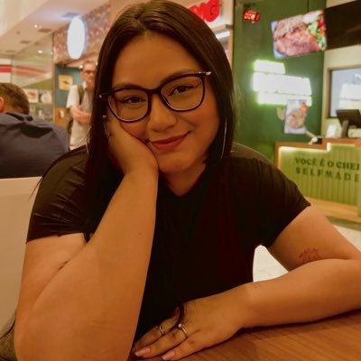 vitoriarcarvlho's profile picture. vivendo entre a paz e o caos