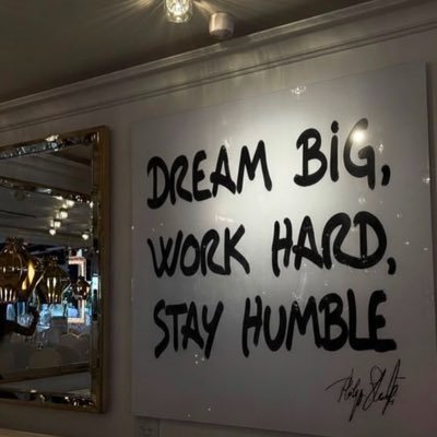 Hayfactor's profile picture. Web Dev || UI/UX Designer || Phone tech Wizard || Arsenal 4eva || Software Dev || Content creator 👉🏻 https://t.co/hyGV7nvsBy |