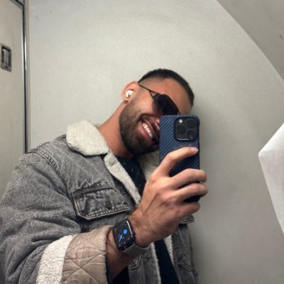 mudasserkhannn's profile picture. my universe works