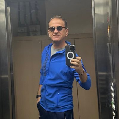 HakanKyt54's profile picture. En iyi versiyonuna ulaşmak için bu günden başka bir günün daha var mı? https://t.co/kpayXLMRw8