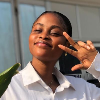 OmobolawaV9903's profile picture. UI/UX & Web Designer | Broadcast Production Specialist |