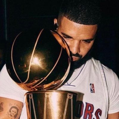 yujiforthree's profile picture. 