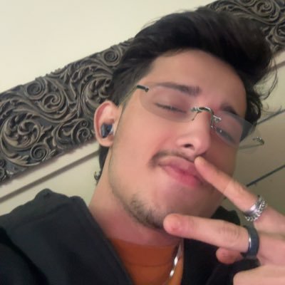 AkbarEdits's profile picture. 🎬 Video Editor | 25M+ Views 
 I Video Editor DM me for conversation📥