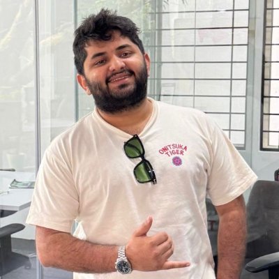 Arrey_co's profile picture. 