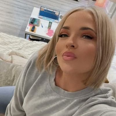 ZFausat20093's profile picture. 