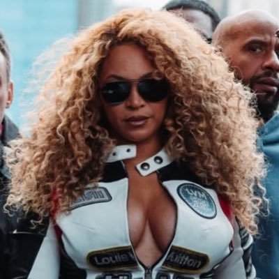 cybey_'s profile picture. posso solo parlarvi di Beyoncé e purtroppo sono juventina