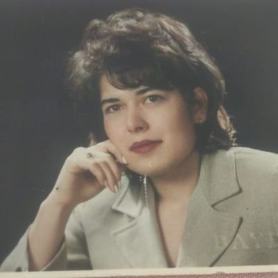 ElifKAN58491181's profile picture. UNUTMA 🪽BAHARDA ÇİÇEK OLAN MEYVEDİR YAZA🪺🪩