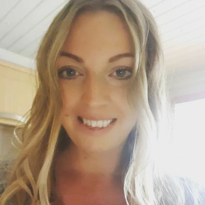 ElleSm's profile picture. 👀Awake, not woke 🏴󠁧󠁢󠁥󠁮󠁧󠁿♓️👨‍👩‍👦
Forza Ferrari 🏎