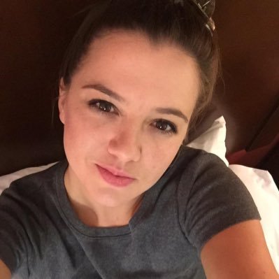 prettychantalx's profile picture. hire me.