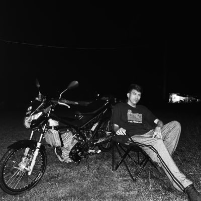 jvnvgs's profile picture. This is where the shadow in me speaks louder than the light. Instagram|| https://t.co/XMXhELO9xu