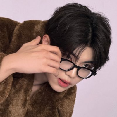 Gunweok's profile picture. @Mimji said that i’m her #1 La Revista!