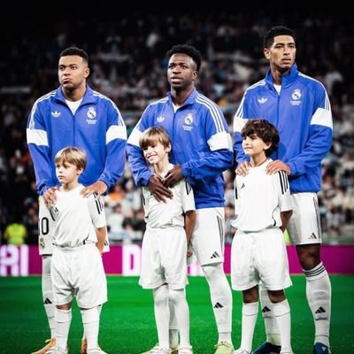 AKOREDE299568's profile picture. akorede