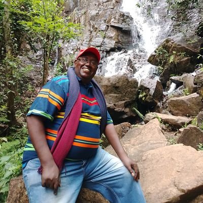 hermiriho's profile picture. Trad. All.-Fr.-Kirundi, prof. d'Allemand Uni Burundi / PASCH-Schule. Schönstatt - Mitglied, Übersetzer J. Kentenich. Amour de ma Patrie. Marial et ouvert.