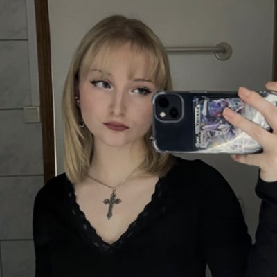 pzaclo's profile picture. cyber doll 𓆩✧𓆪