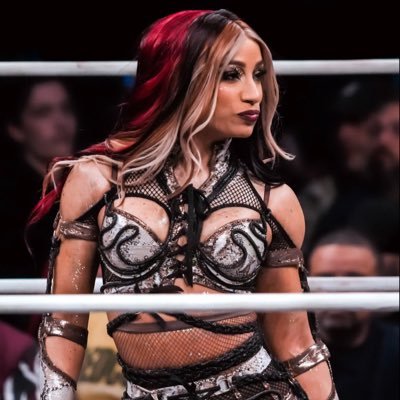 LIVSDIORS's profile picture. Women’s Wrestling💋ྀིྀི| #1 LIVDOM & MONÉ Fan ♡ྀི Naomi & Lash Enthusiast | 𝘵𝘩𝘦 𝘧𝘢𝘵𝘢𝘭 𝘪𝘯𝘧𝘭𝘶𝘦𝘯𝘤𝘦 𝘴𝘵𝘢𝘯 ⋆˚࿔