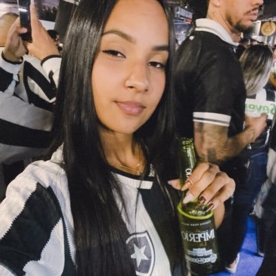 Thaissabfr4's profile picture. @Botafogo. quero a liberdade de ser quem eu sou.                              Ọmọ ọdẹ, ọdẹ ni