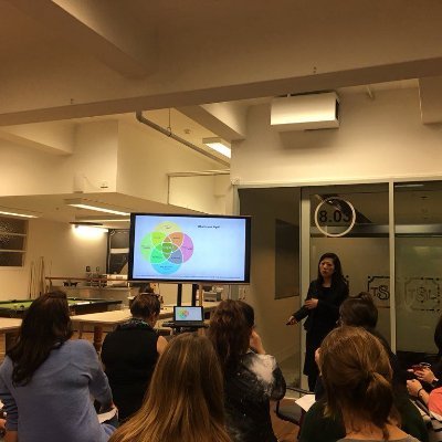 abc_wendsss's profile picture. Data Scientist, AWS Hero