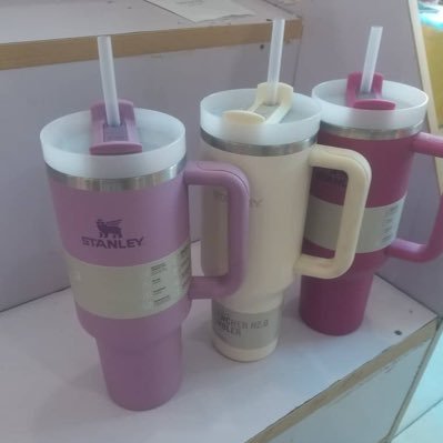 iratewomen11's profile picture. How to be rated high.   I rate women based on their beauty,flat tummy, smile, nice body shape and dress sense.