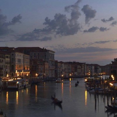 shs_li's profile picture. https://t.co/DRAcxOYZlk