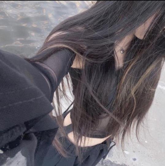 groverf1db6875's profile picture. 19/INFP/ⓙcup/猫タイプ/音大1/学校ではただのインキャです🫣