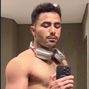 anititto's profile picture. 