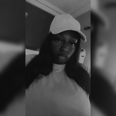 HRM_NANAA's profile picture. 6ft Brat🎀 | MECH ENGINEERING | MANCHESTER UTD | POLYMATH 💼