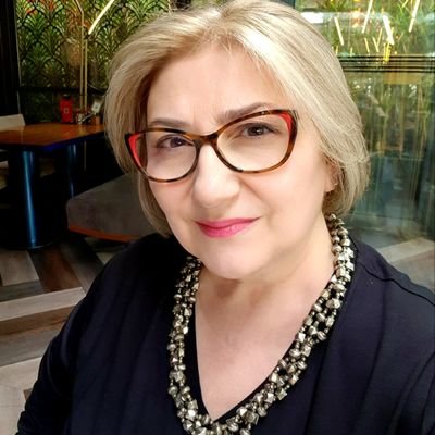 pinkpumpkin8's profile picture. we shall overcome 🕊️🗳