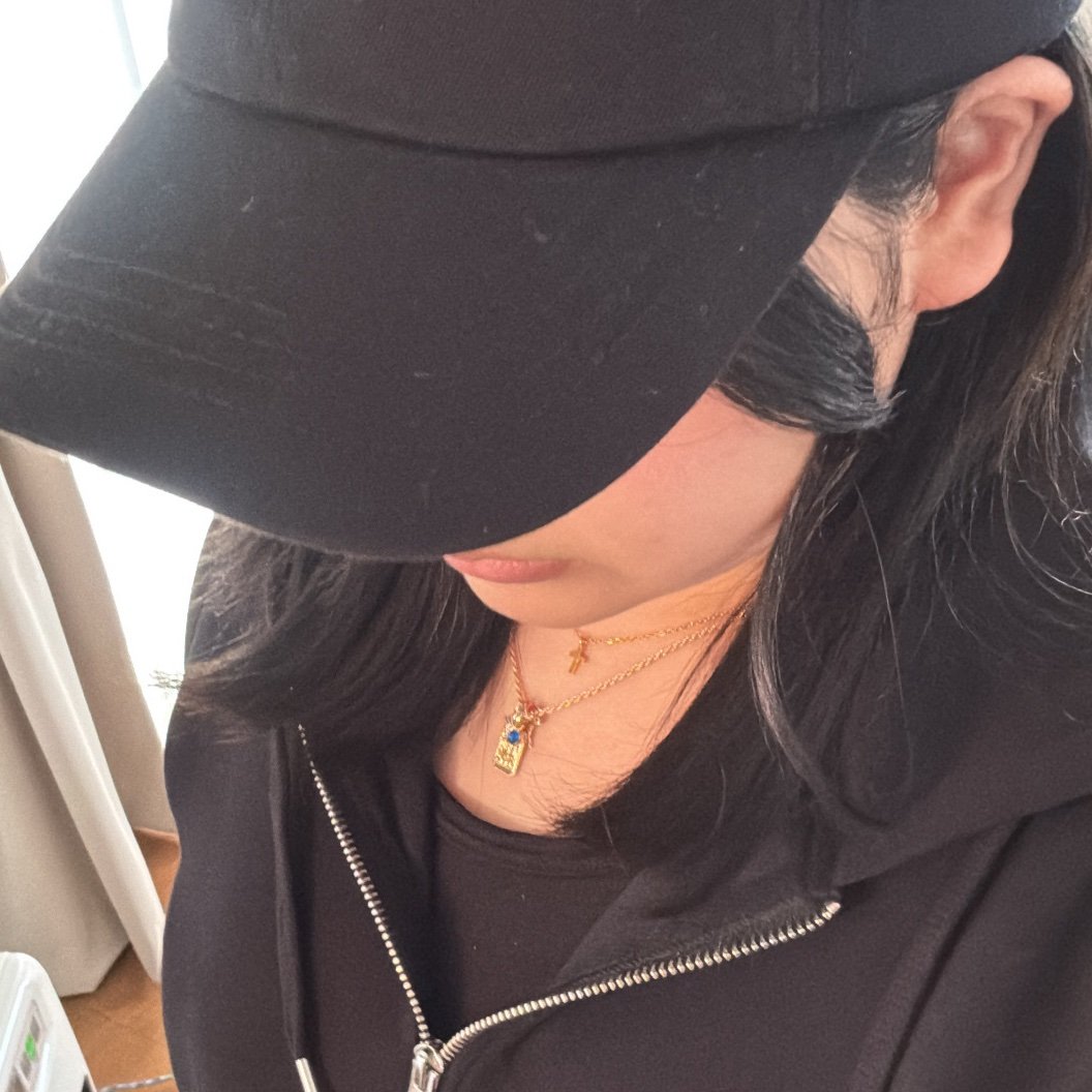 060921me's profile picture. 