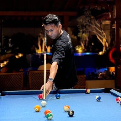 applepiesmothie's profile picture. ESTJ-A | 178/77 | BTH - YIA | ♊️ |