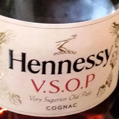 SSTRAINHUSTLERR's profile picture. nge-tweet kalau emyu menang, atau galau.