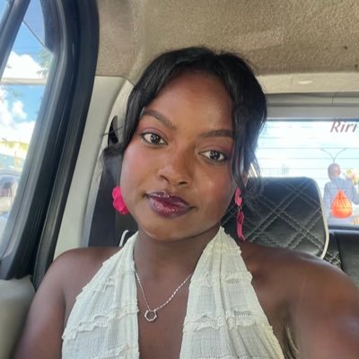 _mpekethu_'s profile picture. 5'8 | Medical Doctor | Sexual and Reproductive Health Advocate | Mental Health Advocate 
https://t.co/FeuWG2Itax