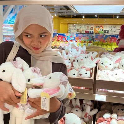 ivlean__'s profile picture. yapyapping #collagetwt kapan kapan 🫕🎧📂📚!!