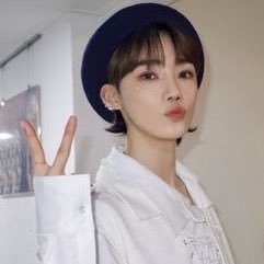 karnabride's profile picture. she rot on my carcass till i vulture #vulturetwt