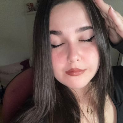 srtaestt's profile picture. ñamñam