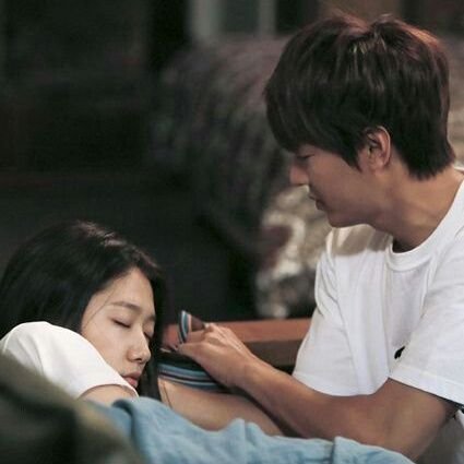 haemaemarjaavan's profile picture. my lil corner of peace | Law student