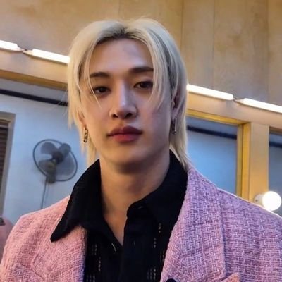 nosmeowmeow's profile picture. 30/07/25🇮🇹 ar60/ar70/ar56
͏shh… i am thinking about ‘‘gnabnahc’’ 💭 ﾟ