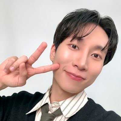 minou_901122's profile picture. fan account | #처음_느껴보는_감정_AtoZ | ♥ @BTOB_SEKwang ♥ | 서은광이 웃으면 나도 웃는다