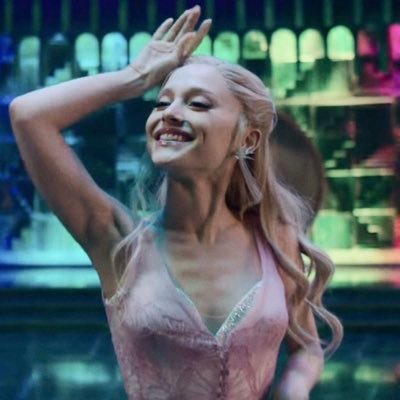 mansbestspence's profile picture. MARRIED • gay • multi stan acc • read strawpage for more • priv: @toomuchspence