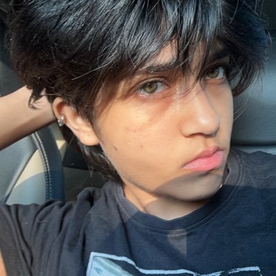 zestybilla's profile picture. delve into my beautiful mind | 🏳️‍⚧️