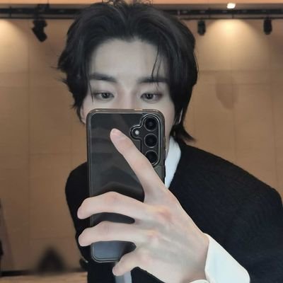 pshooncultt's profile picture. eu e o megumi jogando lol