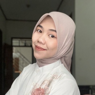 nishau_'s profile picture. late bloomer