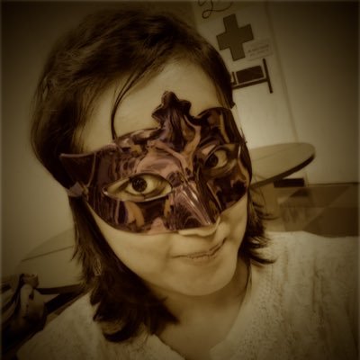 OnlyAnamika's profile picture. Teacher | Researcher (the other Doctor) | Bilingual Writer (Hashtag Kavita250) | Random Musings and Tweets on literature, popular culture, music…